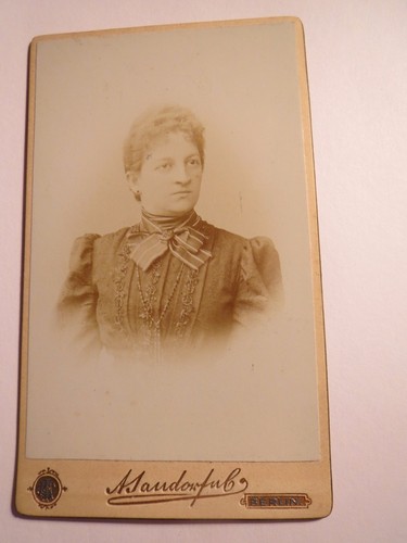 Berlin frau portrait - -, cdv