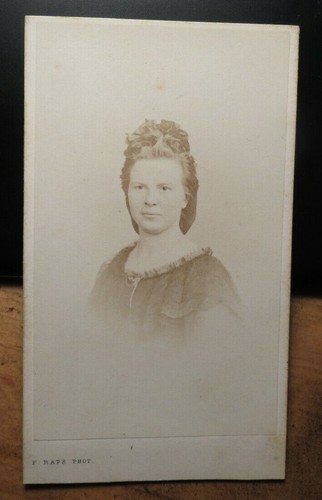 Mädchen junge frau - mädchen,