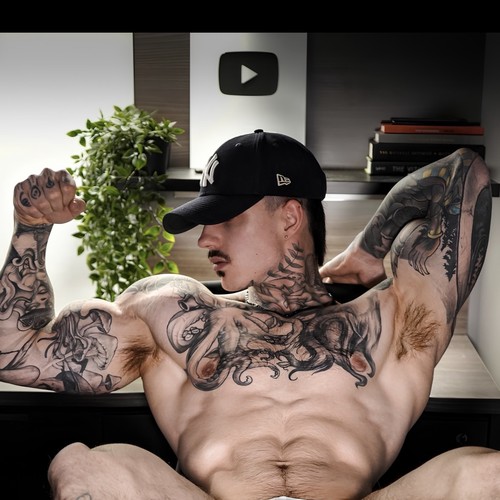 Stück tattooed muscular - tattooed,