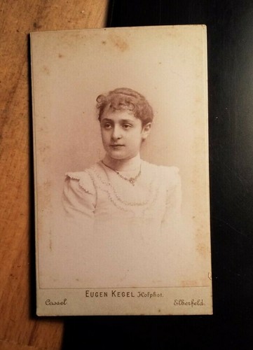 Junge frau hanna 1900 - 1900,